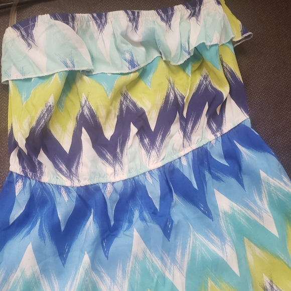 Bongo xl asymmetrical strapless NWOT 100% Rayon - Picture 3 of 3